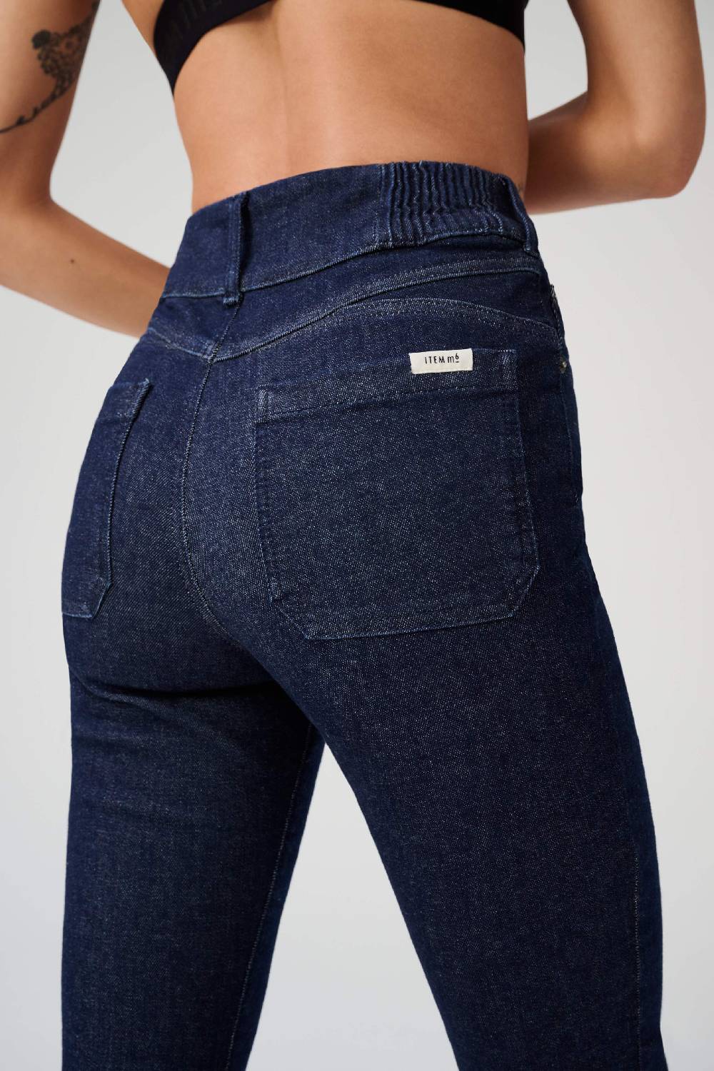 Item M6 Flared High Rise Denim Super Sparpreis