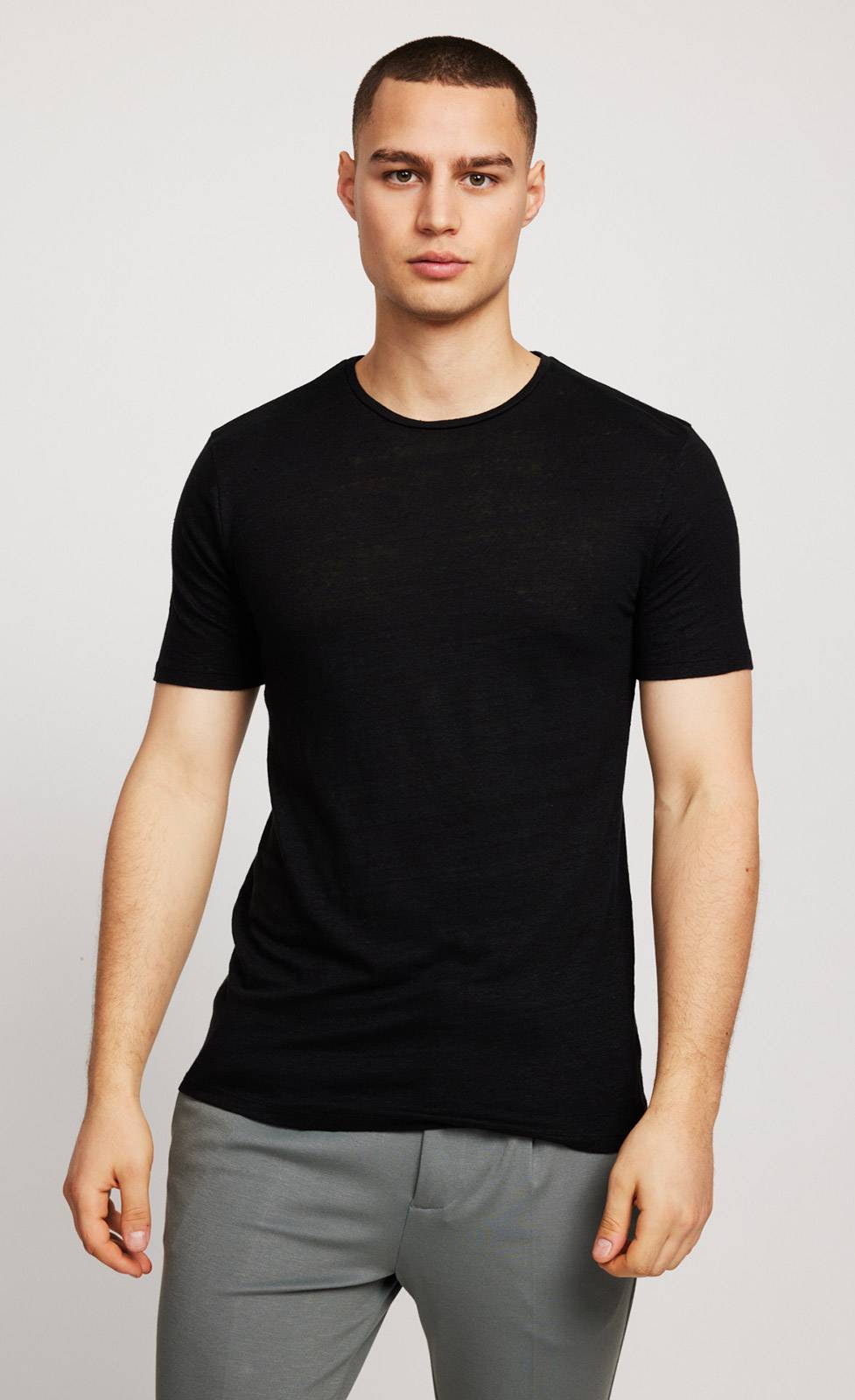 Kiefermann Laine Leinen Rundhals-T-Shirt im Angebot