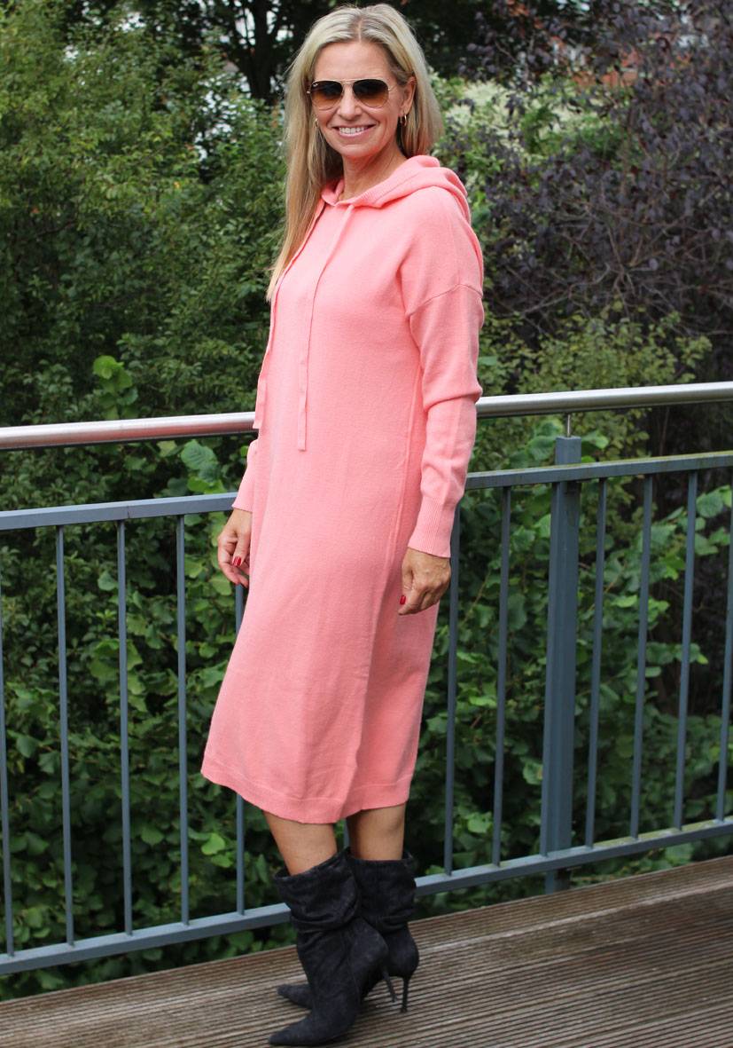 Miss Goodlife Dress Knitted Hoodie long – peach Exklusivangebot