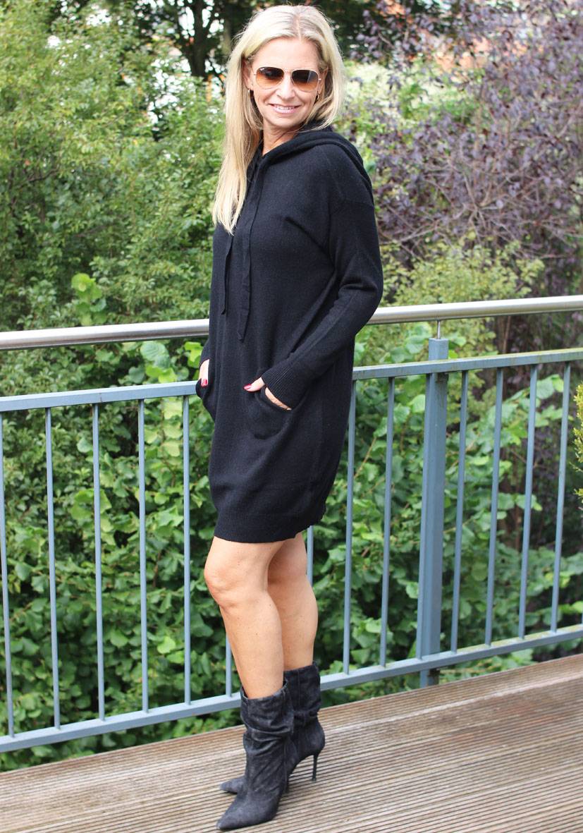 Miss Goodlife Dress Knitted Hoodie Pockets – black Saisonschlussverkauf