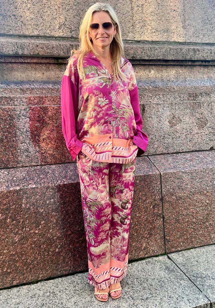 Miss Goodlife Blouse Tiger in the jungle – berry Saisonale Angebote