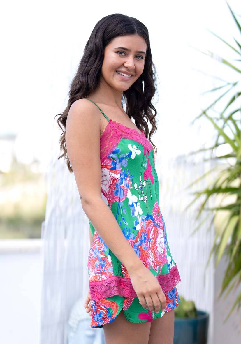 Miss Goodlife Top Green flower Riesige Rabatte