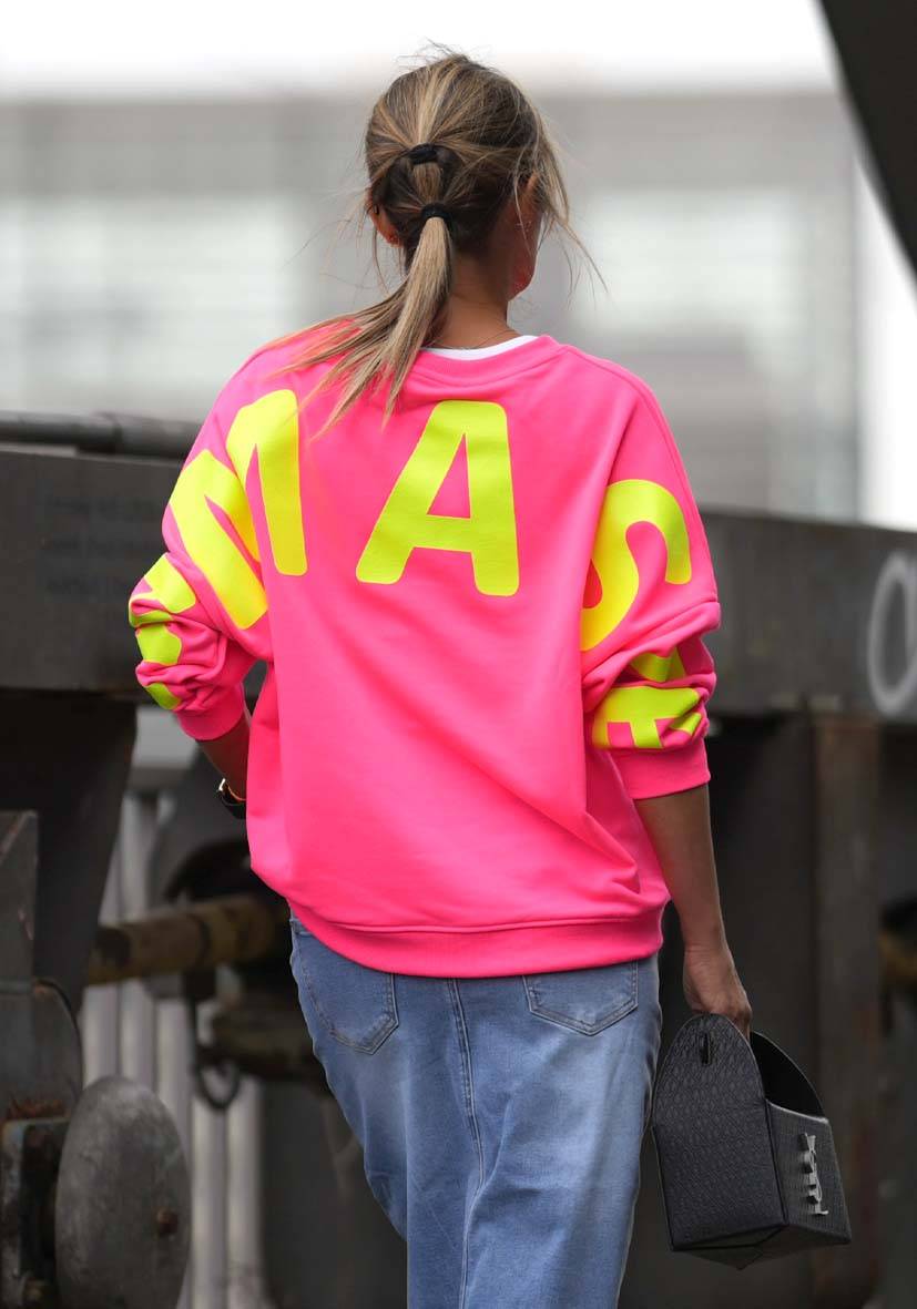 Miss Goodlife Roundneck Double Namasté Strass – neonpink Rabatte dieses Monats