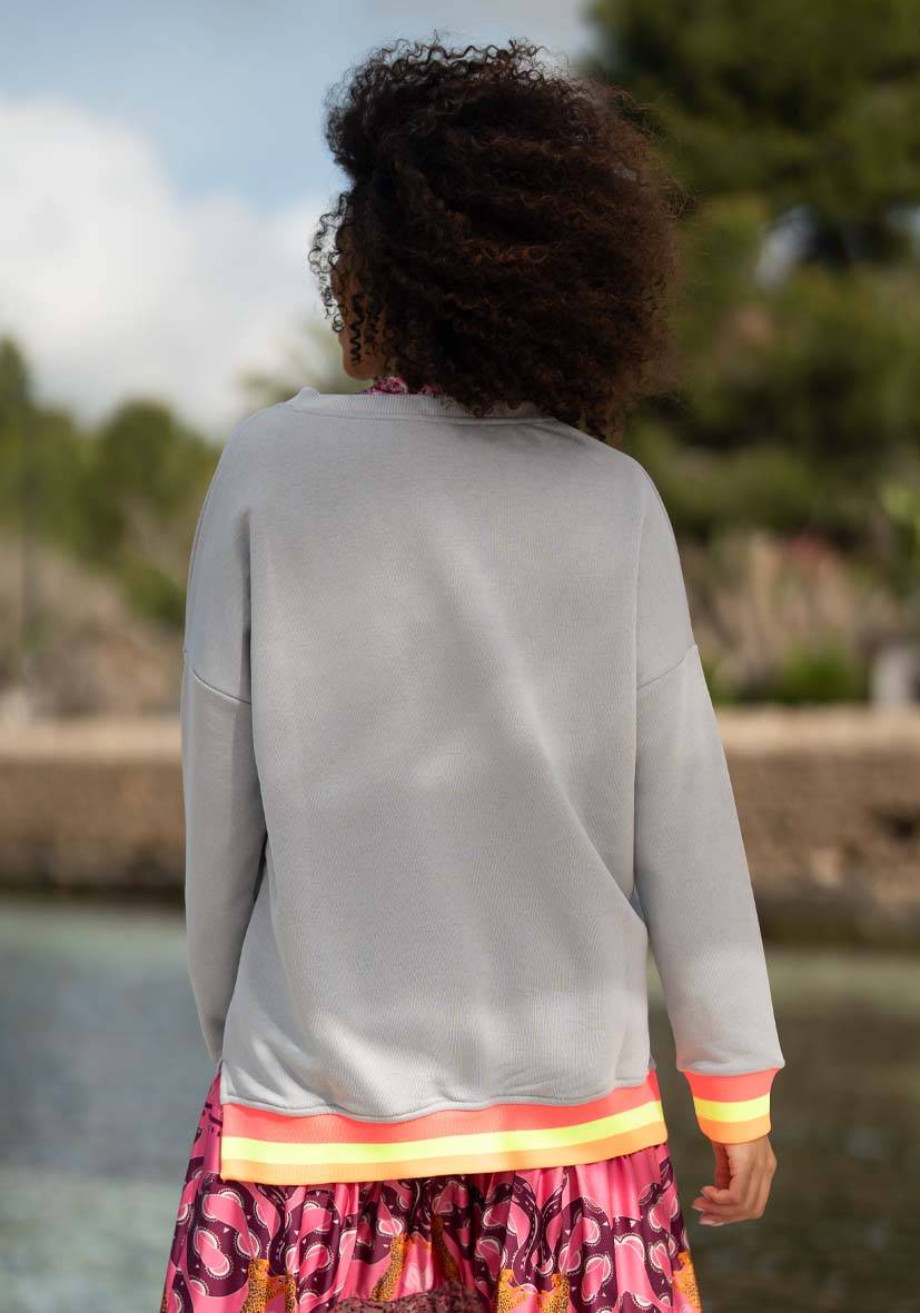 Miss Goodlife V-Neck L(i)ebe – grey Outlet