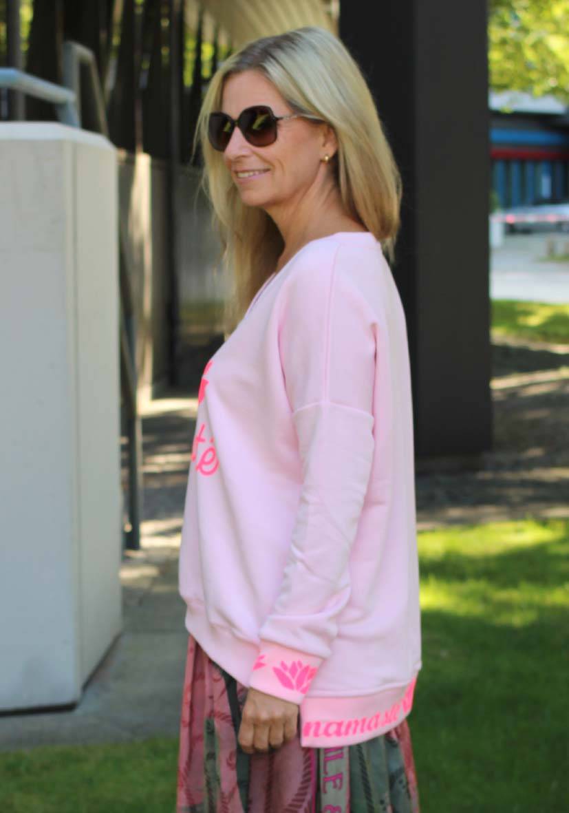 Miss Goodlife V-Neck Namasté Glitter – rose Fabrik Onlineshop