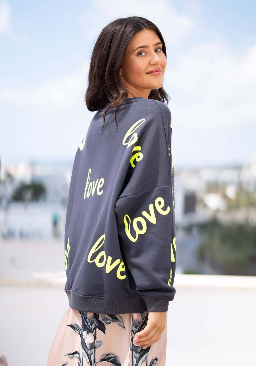 Miss Goodlife Roundneck Love Heartface Strass – anthracite Online Shopping
