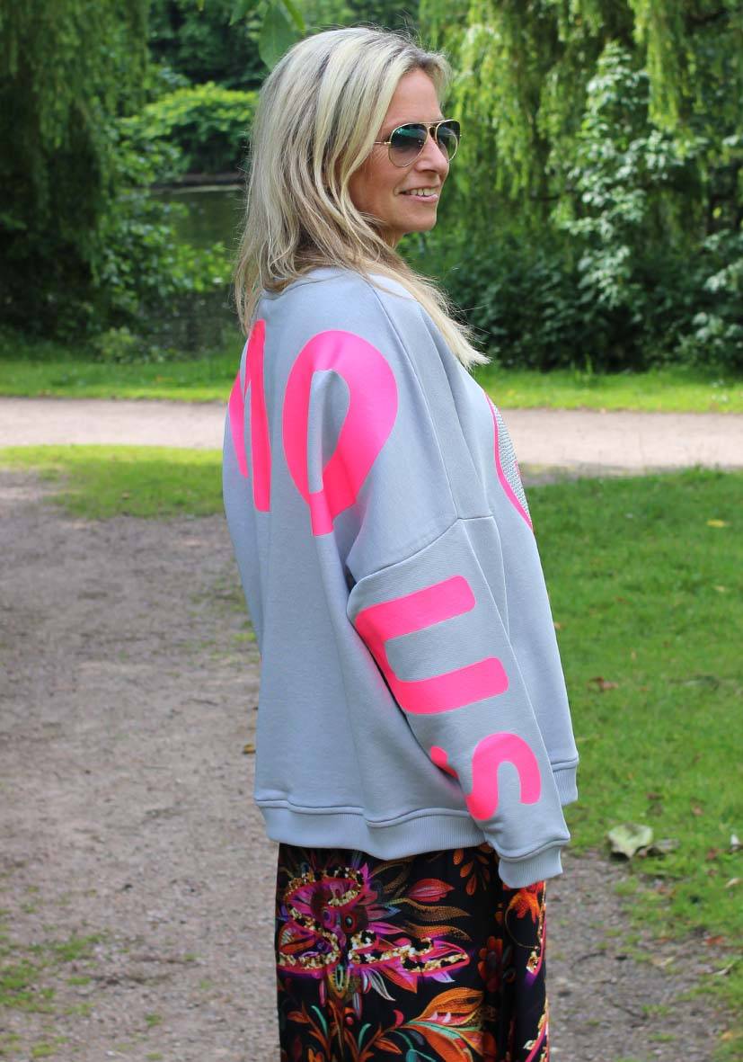 Miss Goodlife Roundneck Heartface Famous Strass – grey Preisnachlass