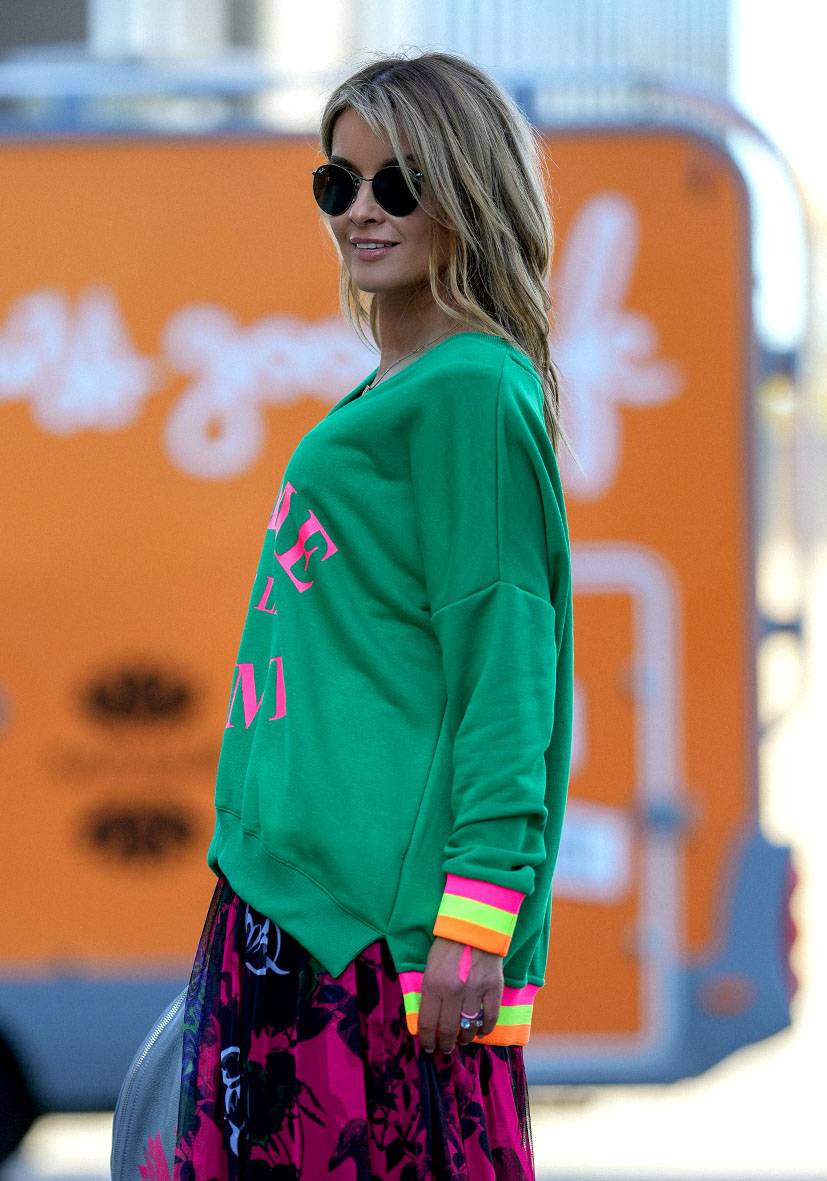 Miss Goodlife V-Neck Crème de la Crème – green/neonpink Riesige Ersparnisse