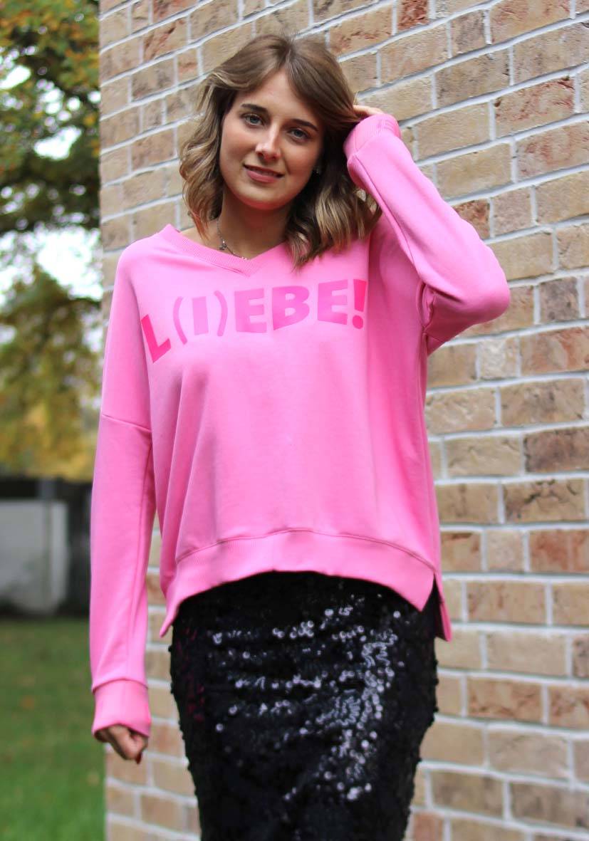 Miss Goodlife V-Neck L(i)ebe – rose/neonpink Nur noch ein Tag übrig