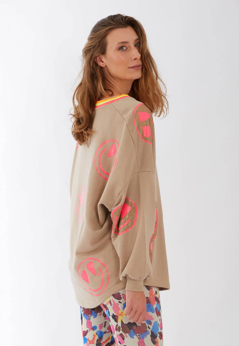 Miss Goodlife V-Neck Heartface Strass – sand Günstiger Verkauf