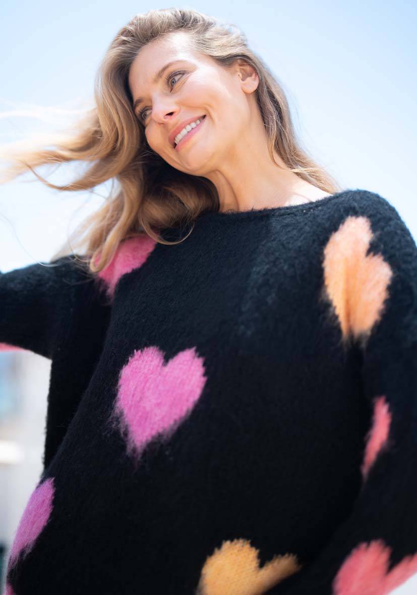 Miss Goodlife Pullover Hearts allover – black Cyber Monday