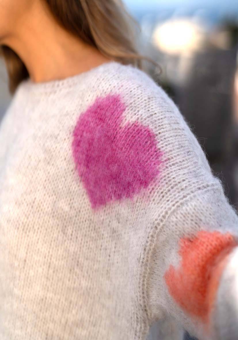 Miss Goodlife Pullover Hearts allover – lightgrey Osterangebot