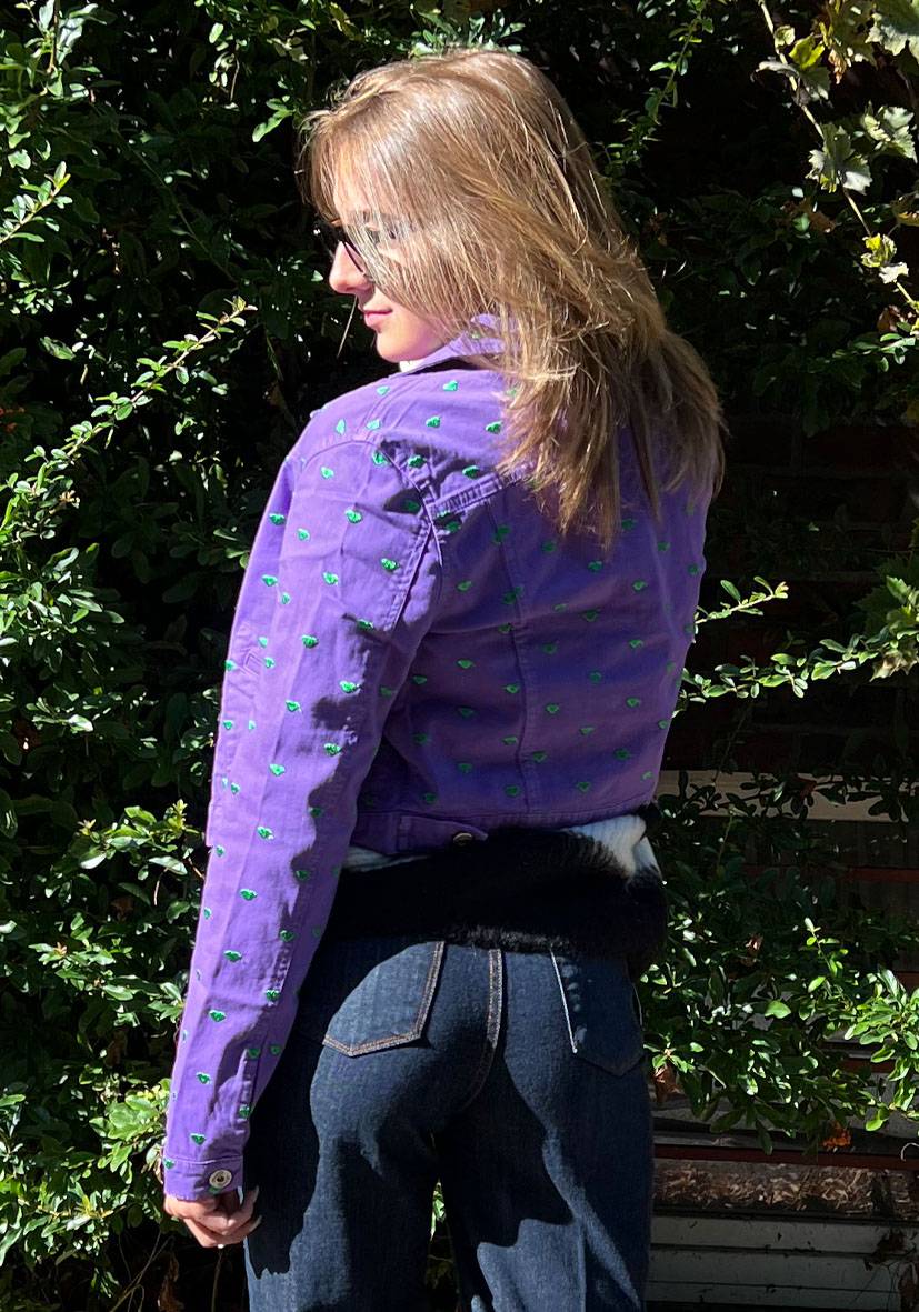 Miss Goodlife Kurze Jeansjacke Hearts – lila Nur noch ein Tag übrig