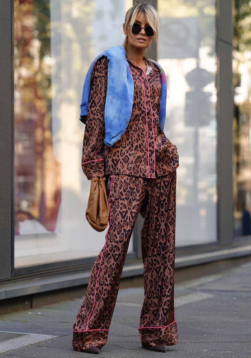 Miss Goodlife Pants Leo Love – brown Fabrik Onlineshop
