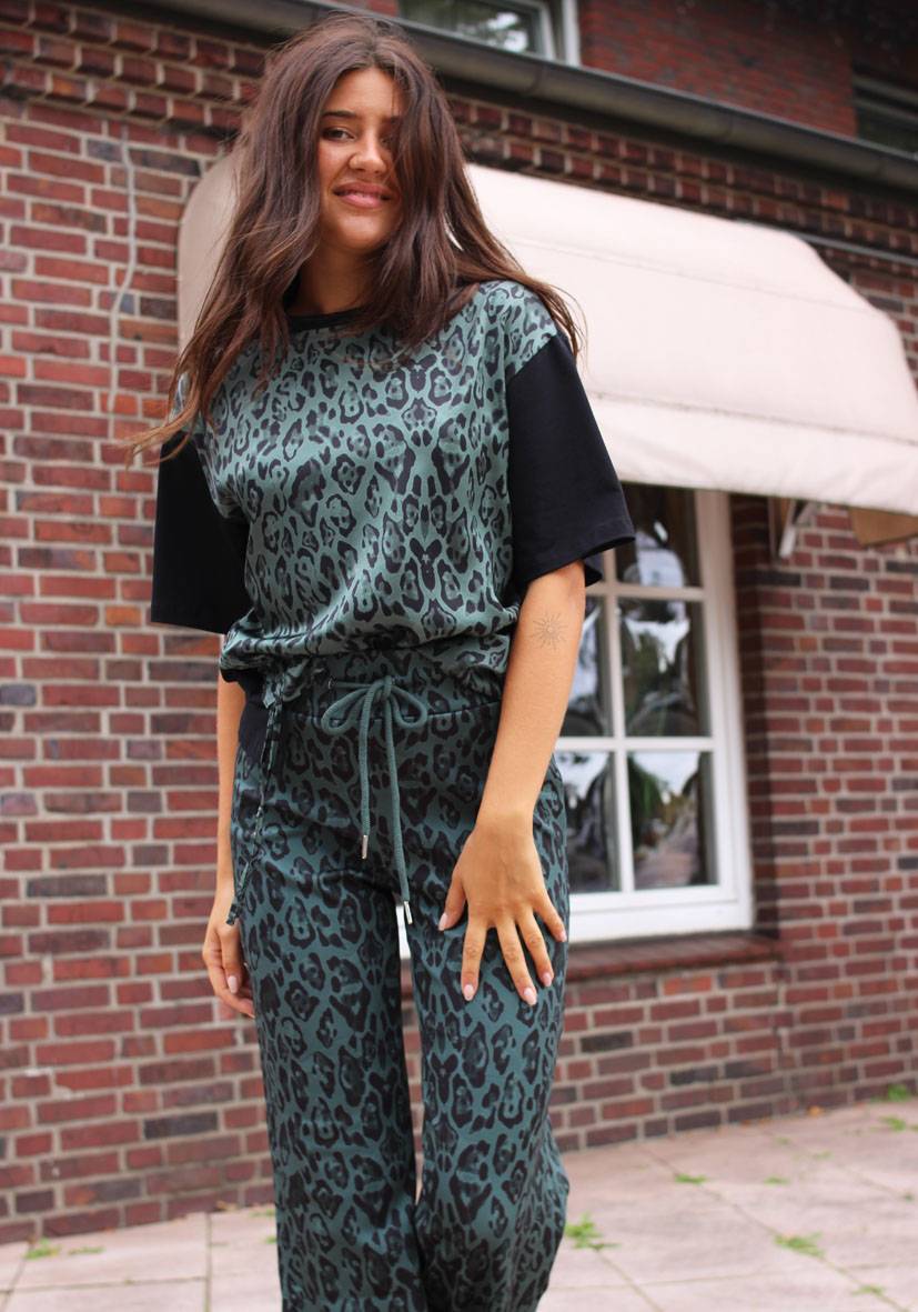 Miss Goodlife Wide Leg Pants Leo – green Valentinstagsangebot