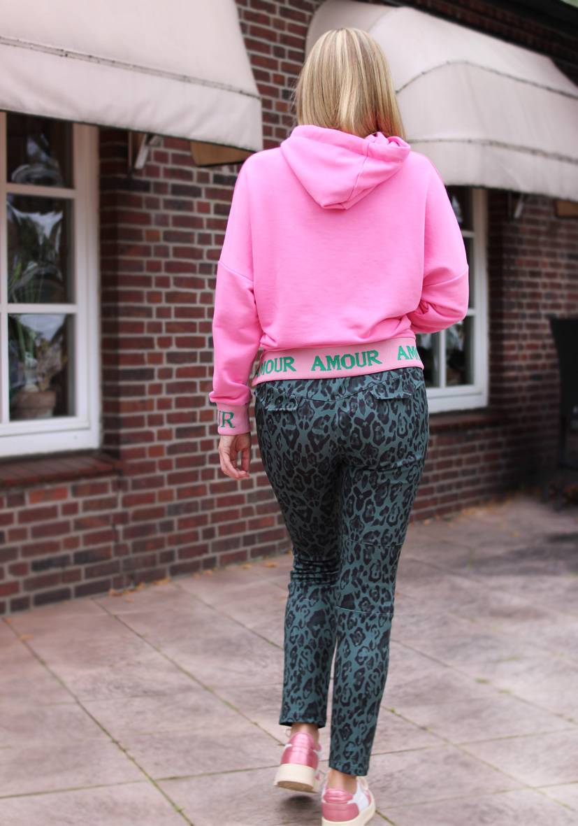 Miss Goodlife Jog-Pants Fancy Leo – green Lagerräumung