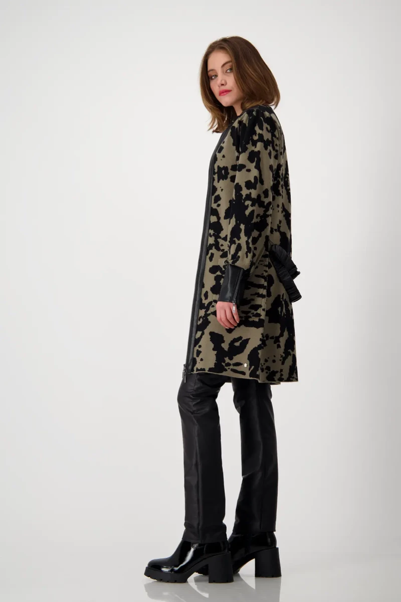 Monari Strickmantel mit Leo-Camouflage Muster Jubiläumsangebot