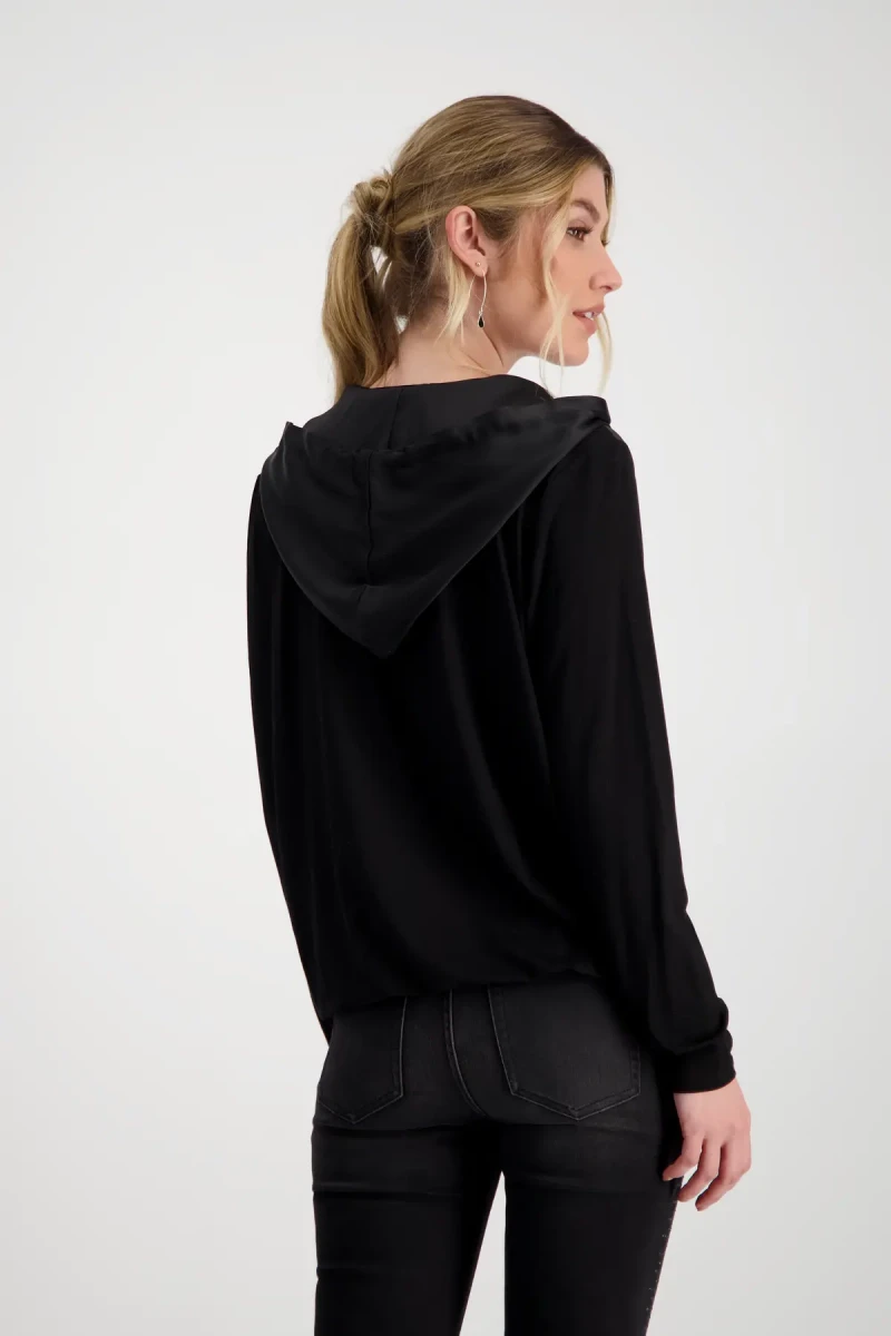 Monari Satin Blusenshirt mit Kapuze Bis zu 60% Rabatt