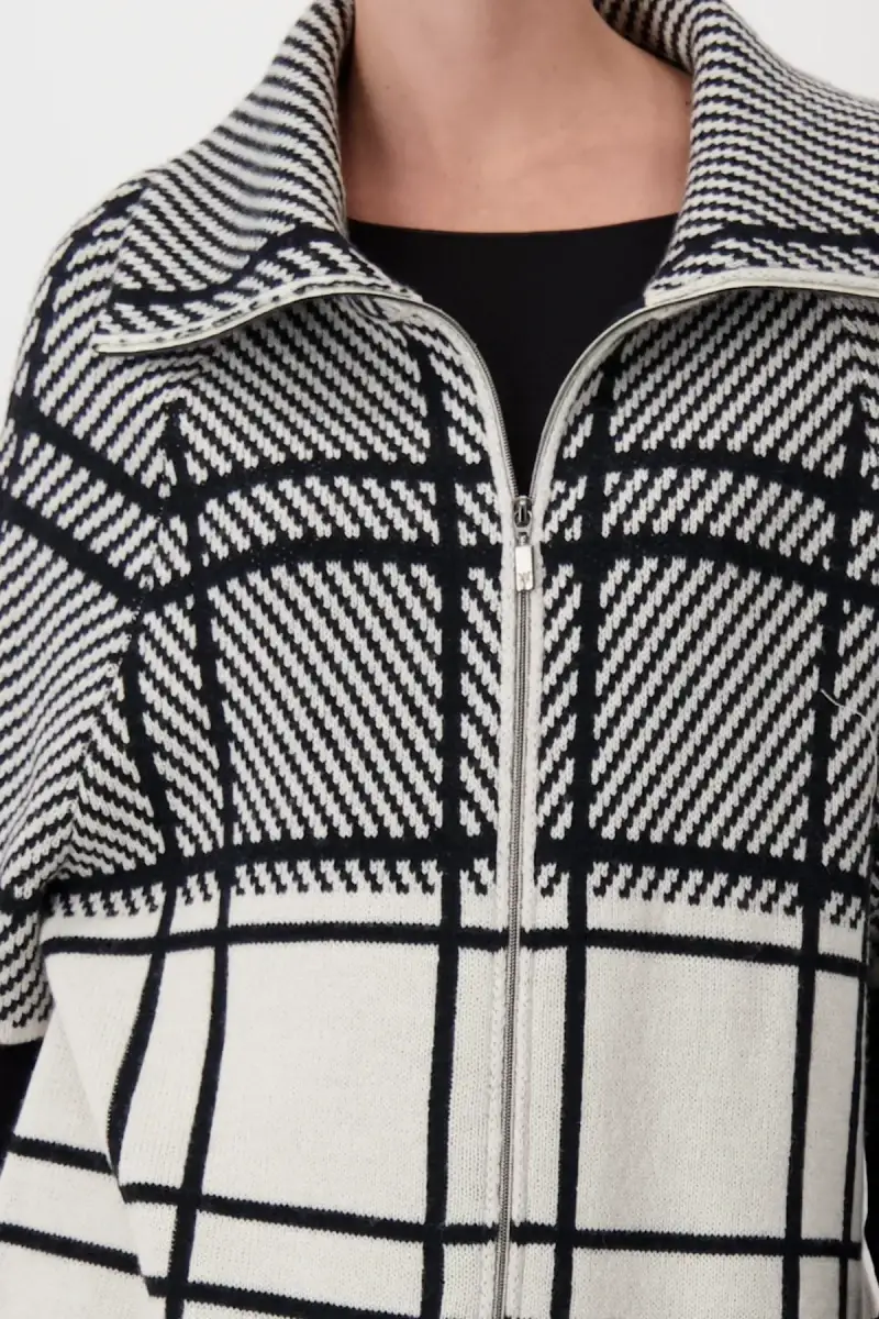 Monari Strickcape Karo Saisonschlussverkauf