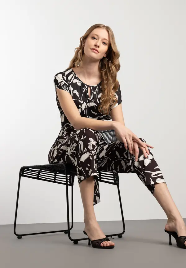 More & More Jersey Jumpsuit, schwarz/ecru, Frühjahrs-Kollektion Nur noch ein Tag übrig