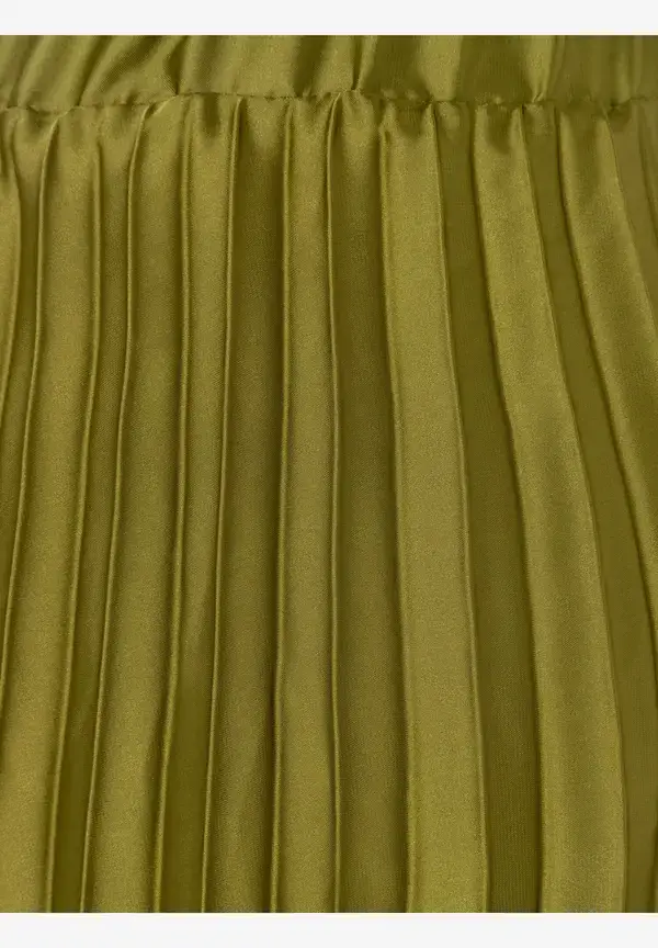 More & More Satin Plisséerock, soft moss green Osterangebot