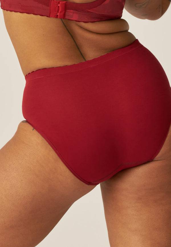 Naturana Minimizer Slip im Blumenmuster - Deep Claret 50% Rabatt mit kostenlosem Versand