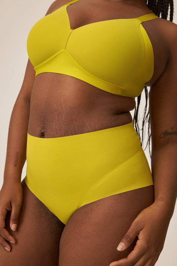 Naturana High Waist Slip mit leichtem Shape-Effekt - Golden Olive Nur für heute