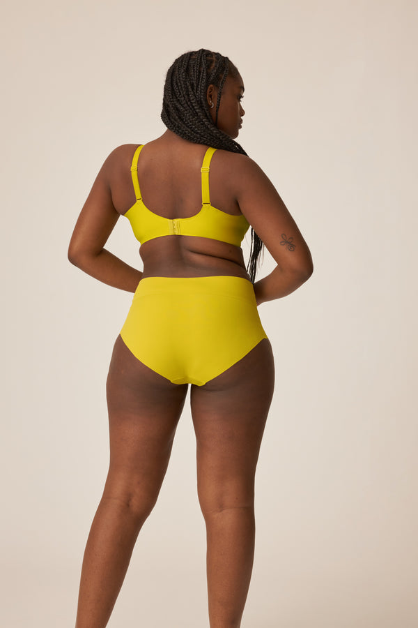 Naturana High Waist Slip mit leichtem Shape-Effekt - Golden Olive Nur für heute