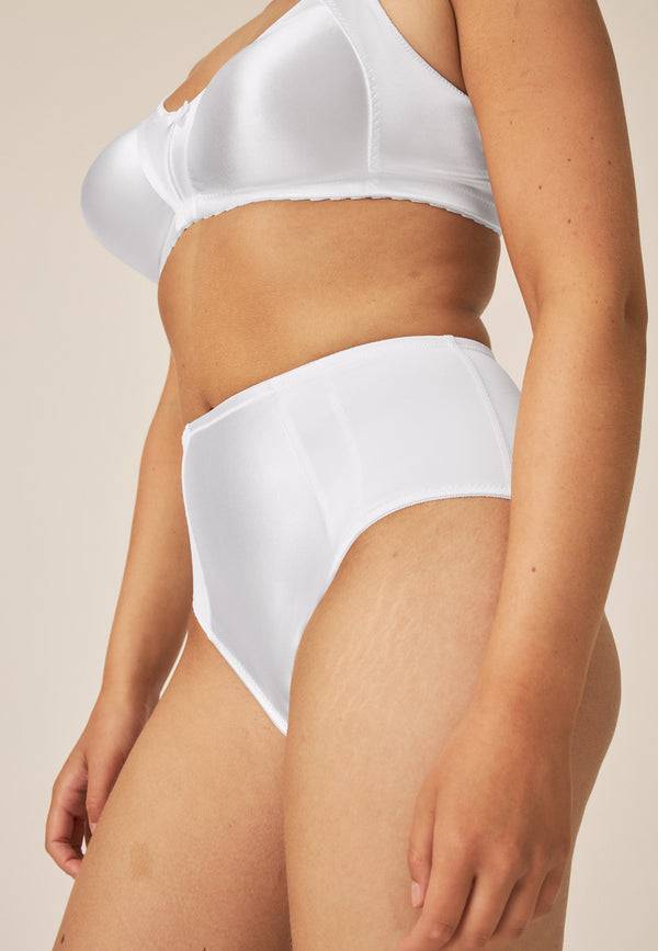 Naturana Minimizer Slip - Weiss Fabrikladen