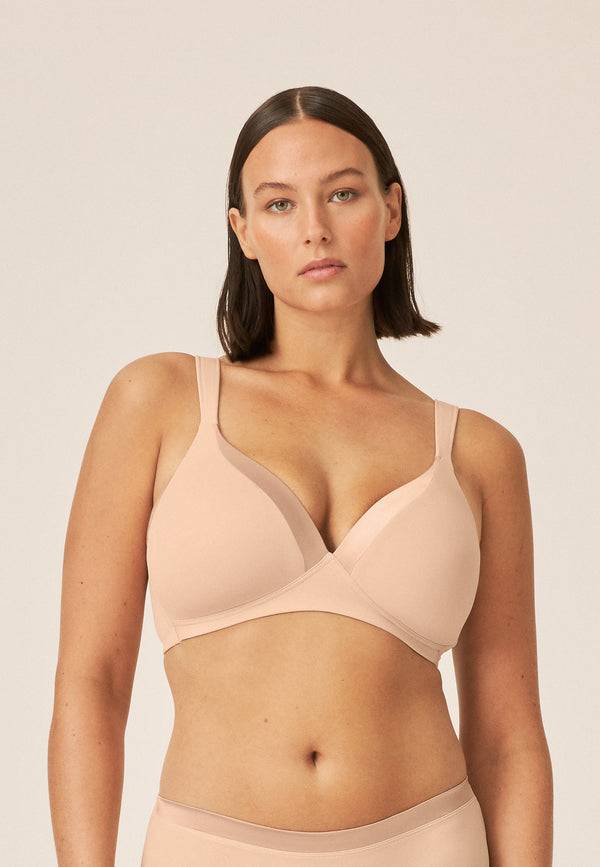 Naturana Bügelloser BH mit Schale und Glanzband - Light Beige 2025