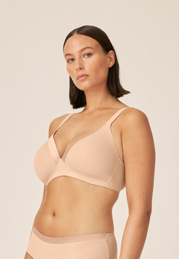 Naturana Bügelloser BH mit Schale und Glanzband - Light Beige 2025