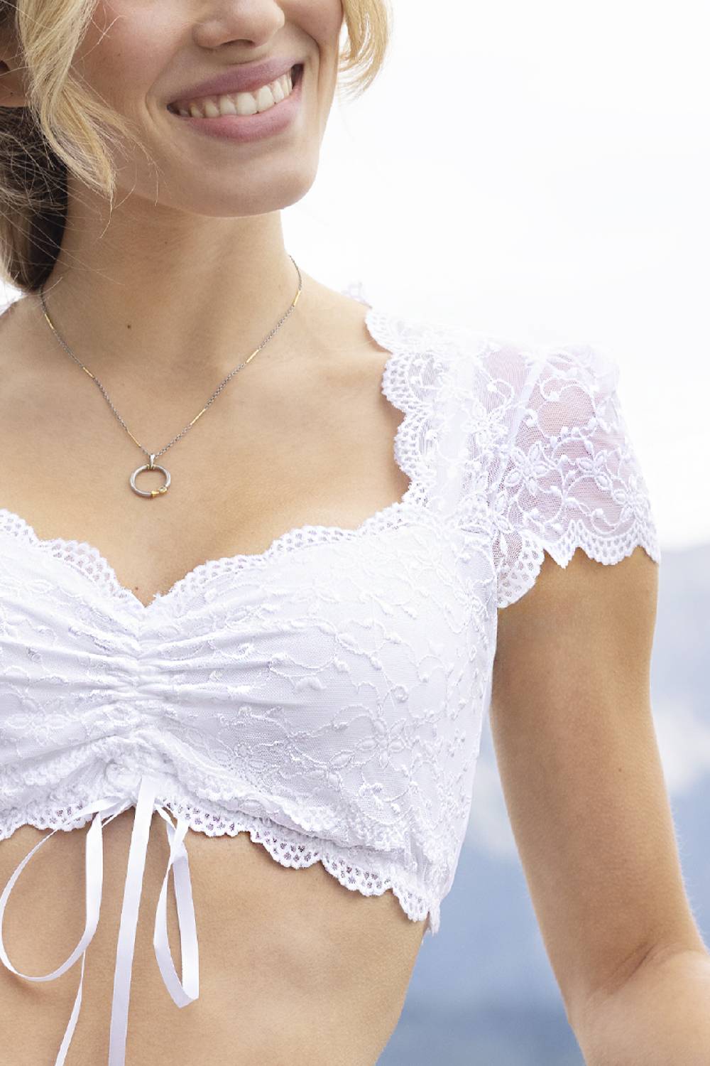 Nina Von C. Dirndl-Bluse Nina, kurzarm Letzter Tag