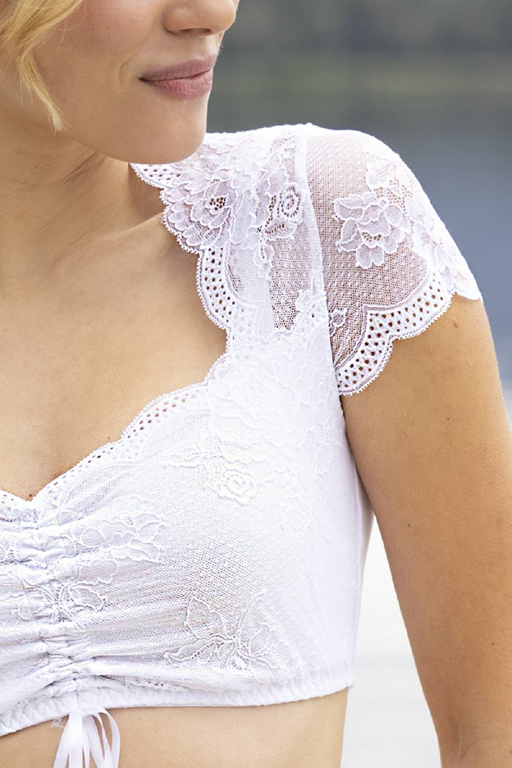 Nina Von C. Dirndl-Bluse Sybille, kurzarm Vierteljährliche Förderung