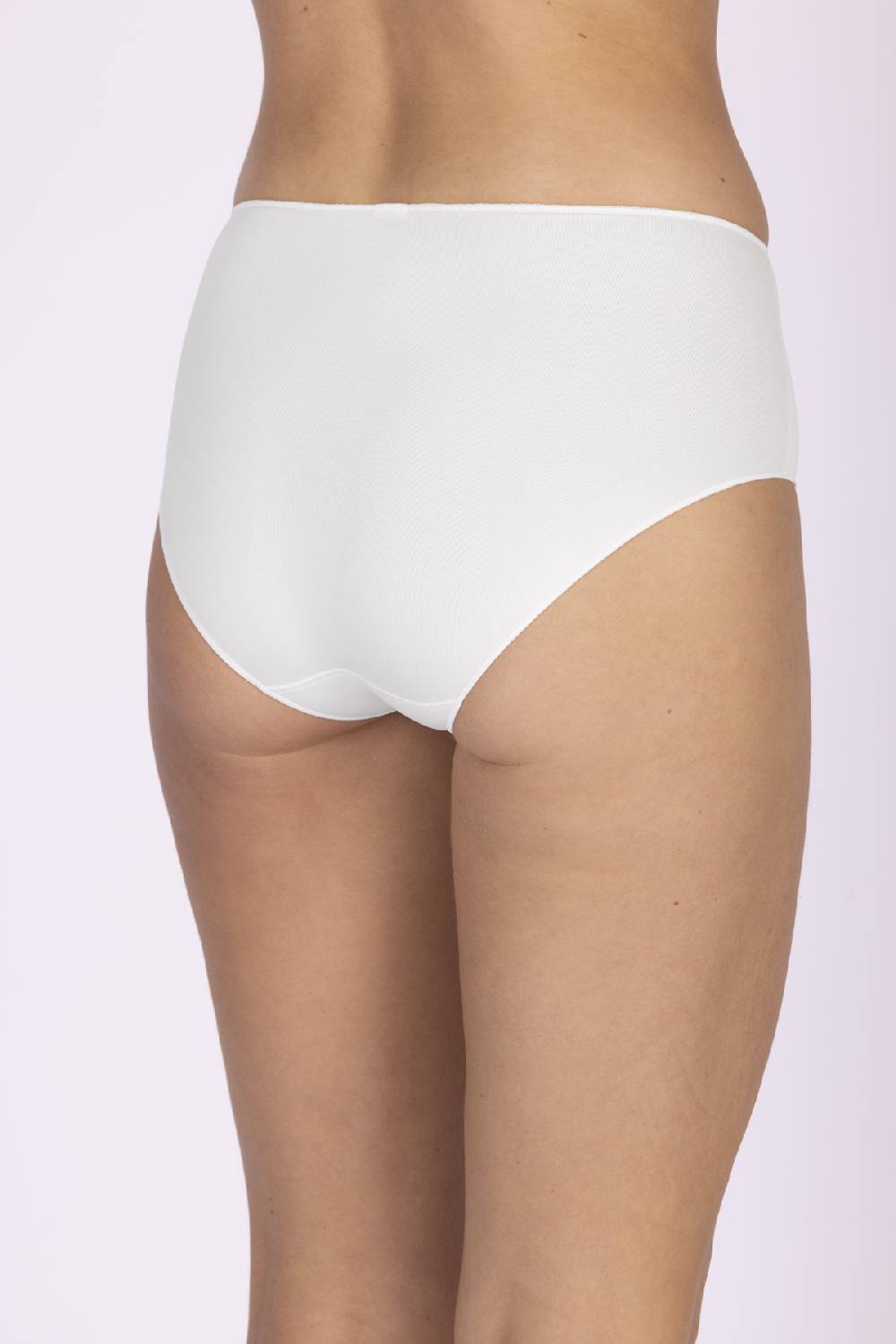 Nina Von C. Taillenslip, SECRET Tägliche Deals