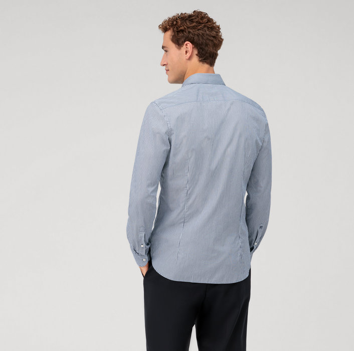 Oblymp Level Five garment washed, Businesshemd, body fit, Kent, Marine Nur noch ein Tag übrig
