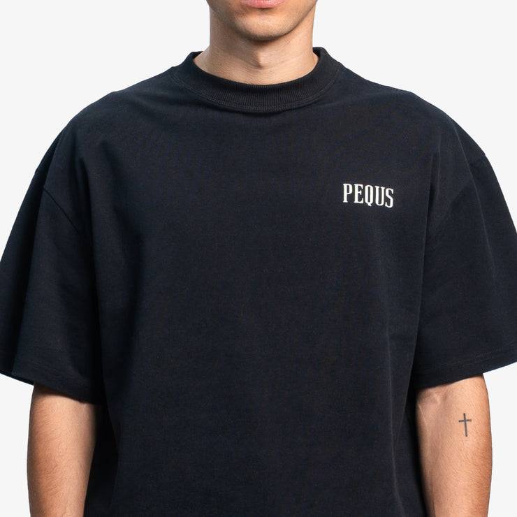 Pequs Chest Logo T-Shirt Letzte 2 Tage