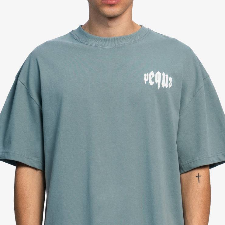 Pequs Mythic Chest Logo T-Shirt Tägliche Deals