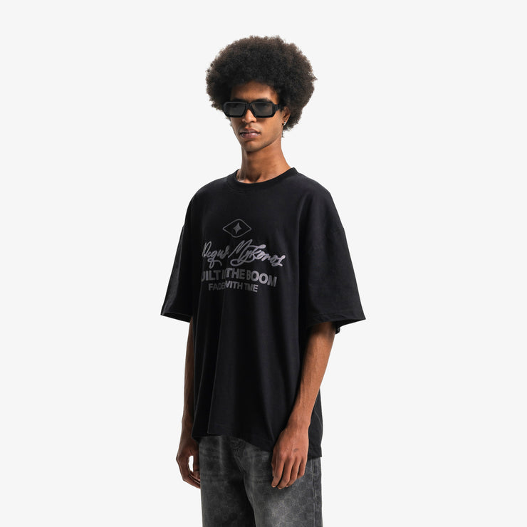 Pequs Built in the Boom Logo T-Shirt Schlussverkauf