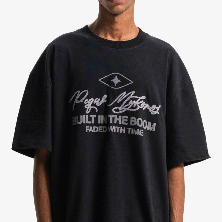 Pequs Built in the Boom Logo T-Shirt Schlussverkauf