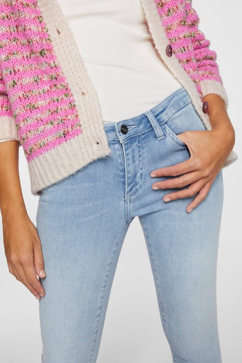Eich & Royal Denim in figurnahem Schnitt Tägliche Deals