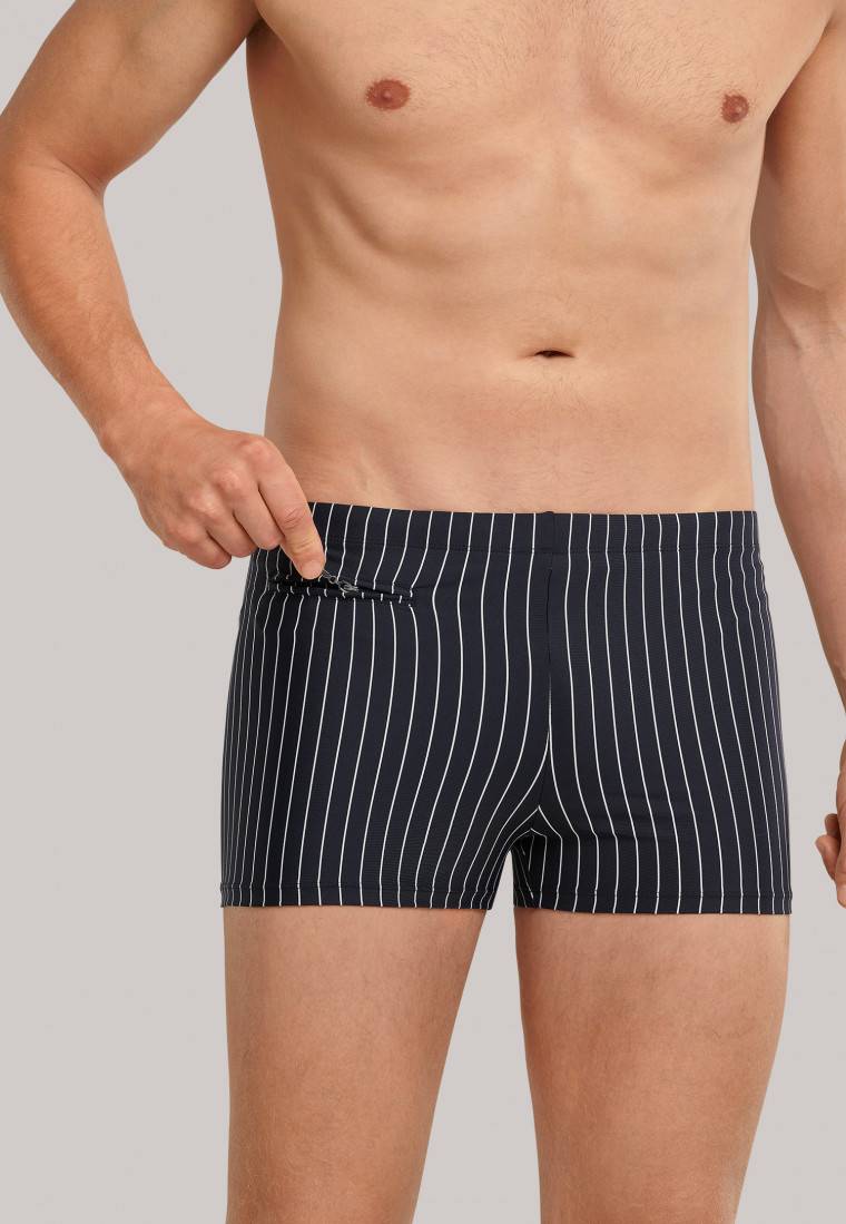 Schiesser Badehose mit Reißverschlusstasche Wirkware recycelt Streifen schwarz - Nautical Casual Fabrik Onlineshop