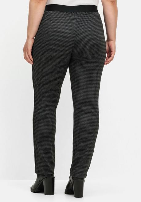 sheego Schmale Hose mit grafischem Muster und Stretchbund - schwarz gemustert sheego Sonderangebote