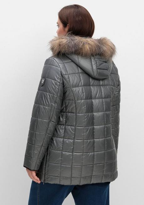 sheego Leicht glänzende Steppjacke mit Kunstfell-Kapuze - grau sheego Letzter Tag
