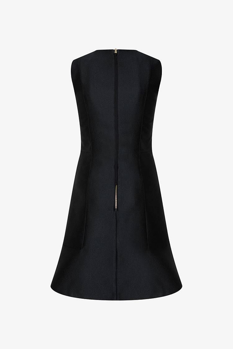 Sly 010 Ärmelloses tailliertes Kleid aus Taft Neueste Mode