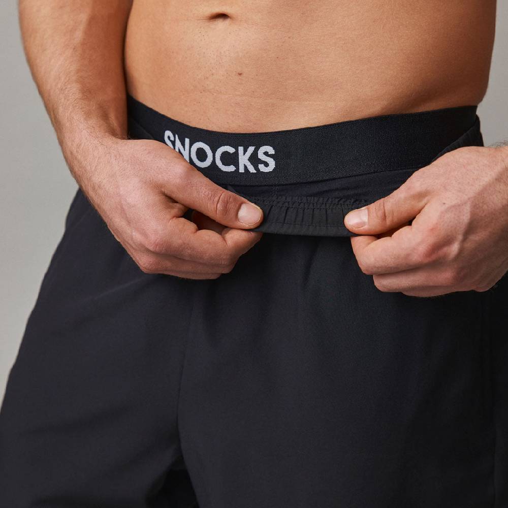 Snocks Kurze Sporthose Herren aus recyceltem Polyester Nur noch ein Tag übrig