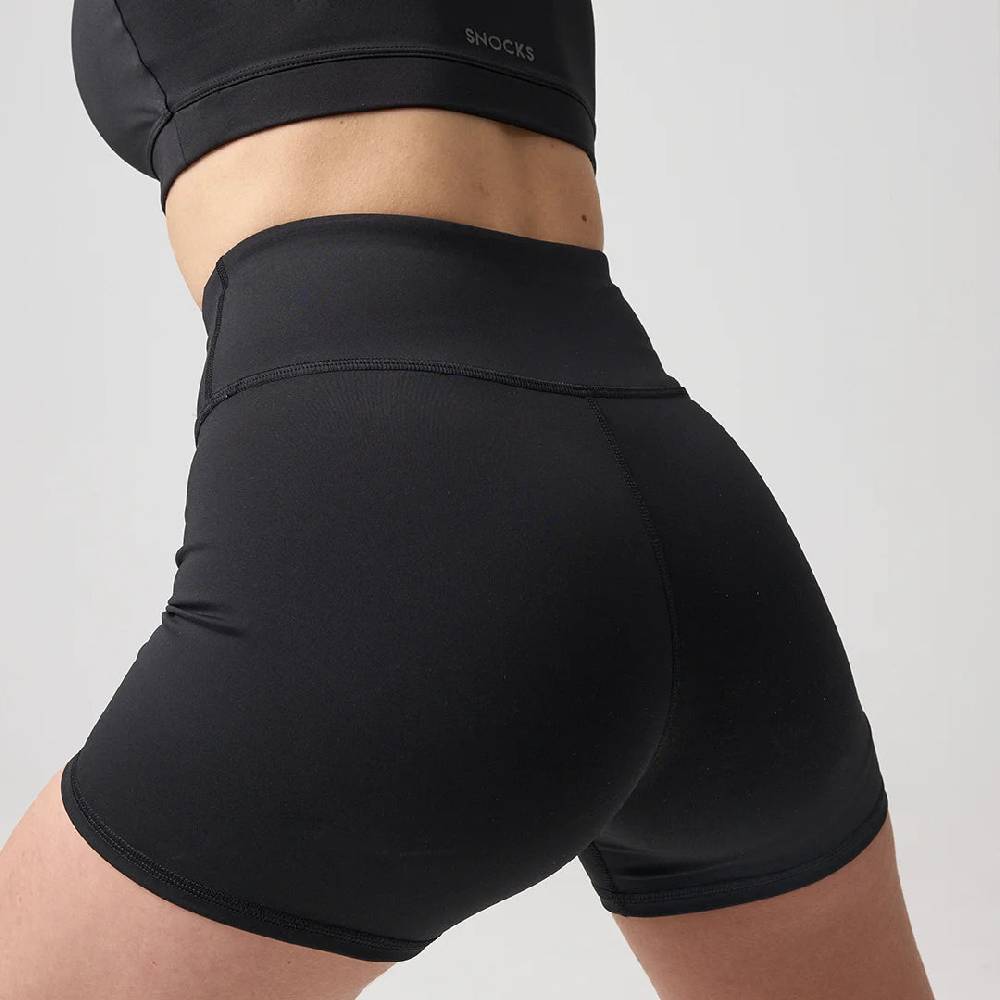 Snocks Sport Hot Pants aus recyceltem Polyester Bis zu 65% Rabatt