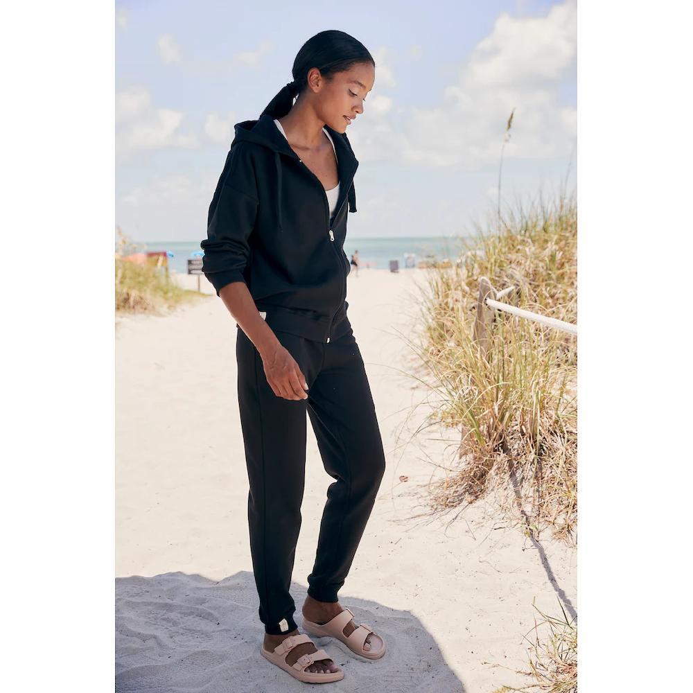 LASCANA Sweatjacke aus organischer Baumwolle Loungewear Begrenzt auf 3 Tage